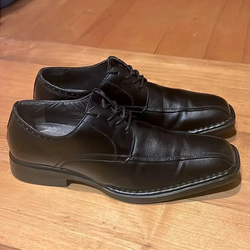 Florsheim 18454-01 Black Leather Men’s Oxford Lace Up Shoe 9D